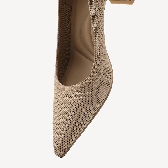 Cosy Island EternalPace Steadyline Pointed Toe Heeled Pumps - Picture 4 of 9